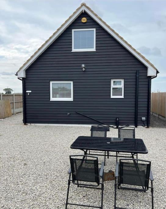 Adorable 1 Bedroom With Free Parking Margate