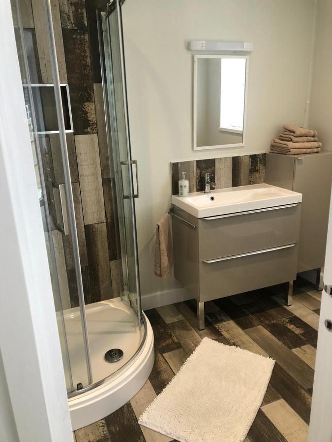 Adorable 1 Bedroom With Free Parking